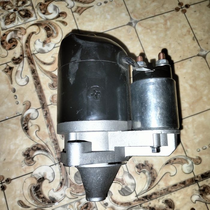 Стартер легкового