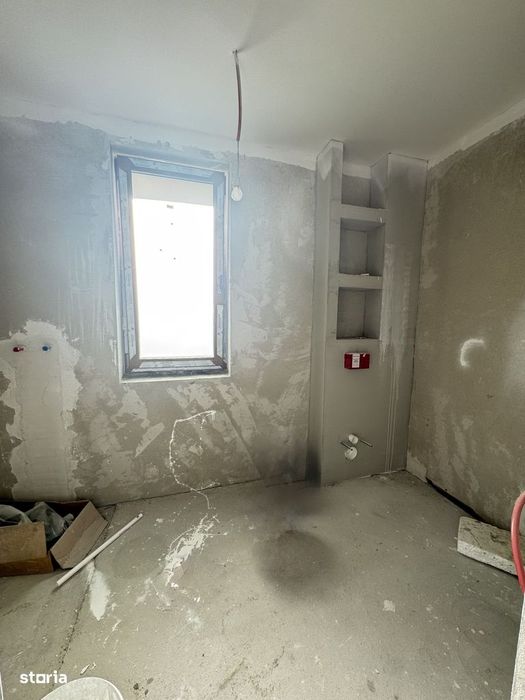 Casa individuala, 4 camere, 120 mp utili, teren liber 702 mp, Chinteni