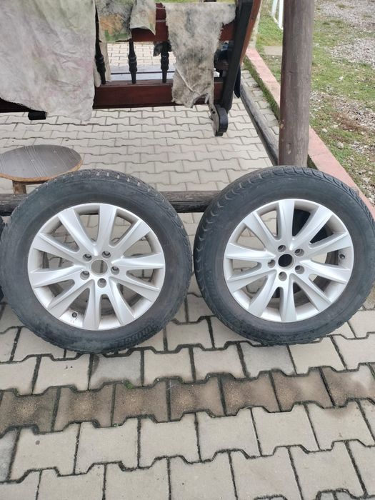 Anvelope diferite dimensiuni mai multe detalii in descriere