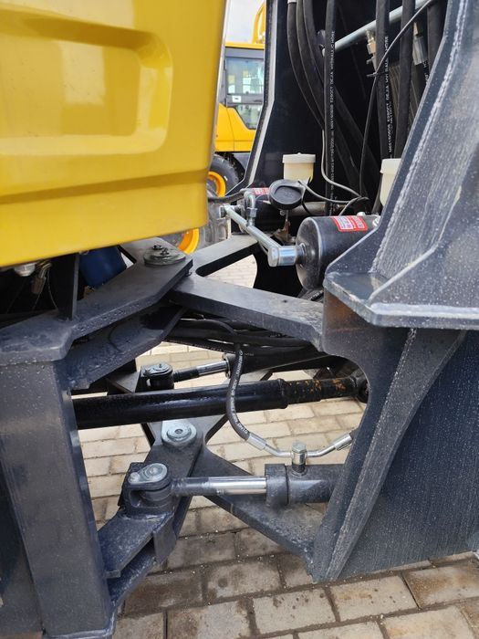 Погрузчик 938 новый без пробег