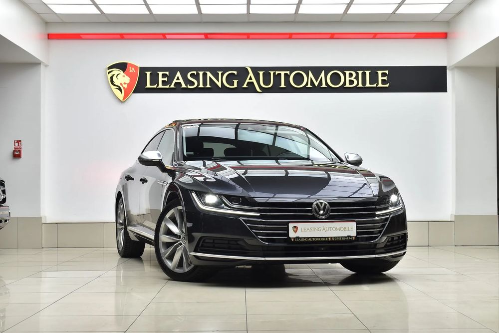 Volkswagen ARTEON BiXenon ACC Lane Assist Panoramic Ceasuri Digitale Alcantara Camere360