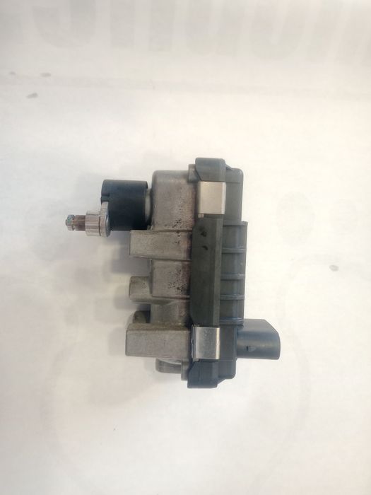 Актуатор, управление, моторче турбо Ауди 3.0tdi,след 2008г