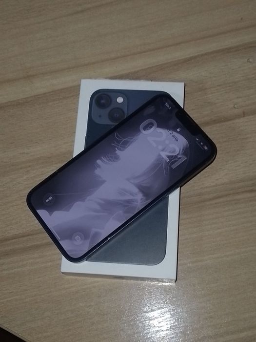 Продам айфон 13 128гб