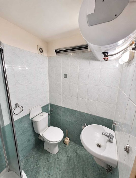 Тристаен под наем в Банско, 80 м², 2 спални – дългосрочно