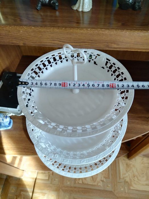 Продам с доставкой фруктовницу