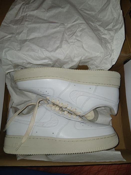 Nike Air Force 1 noi, nepurtați, cu cutie – marimea 40.5