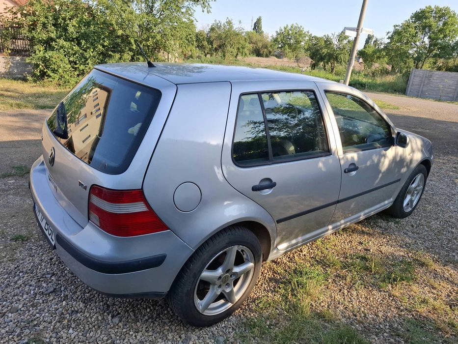 VOLKSWAGEN Golf 2003 — imagine 4