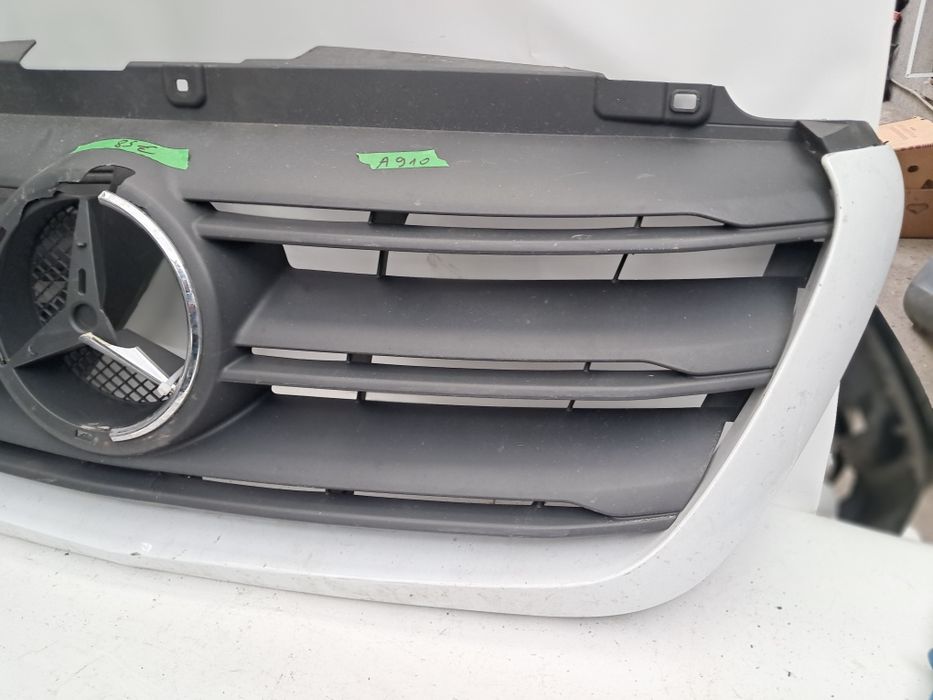 Грил решетка Mercedes Sprinter W910