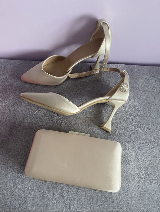 Официални обувки