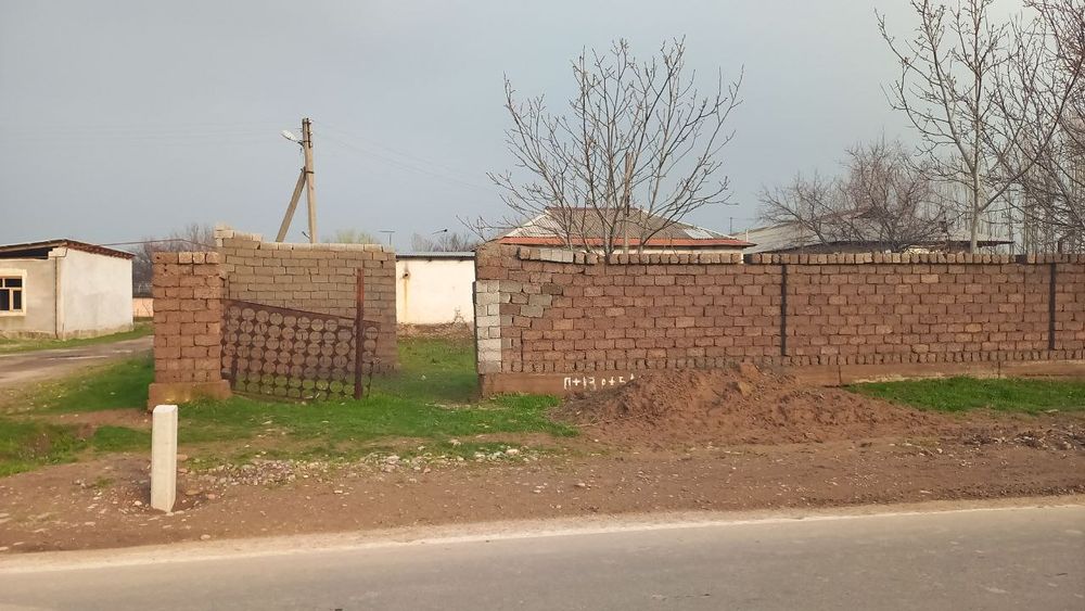 Срочно Сотилади Узими участкам  канкретна оладигонла тел к,илишсин