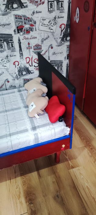 Кровать односпальная