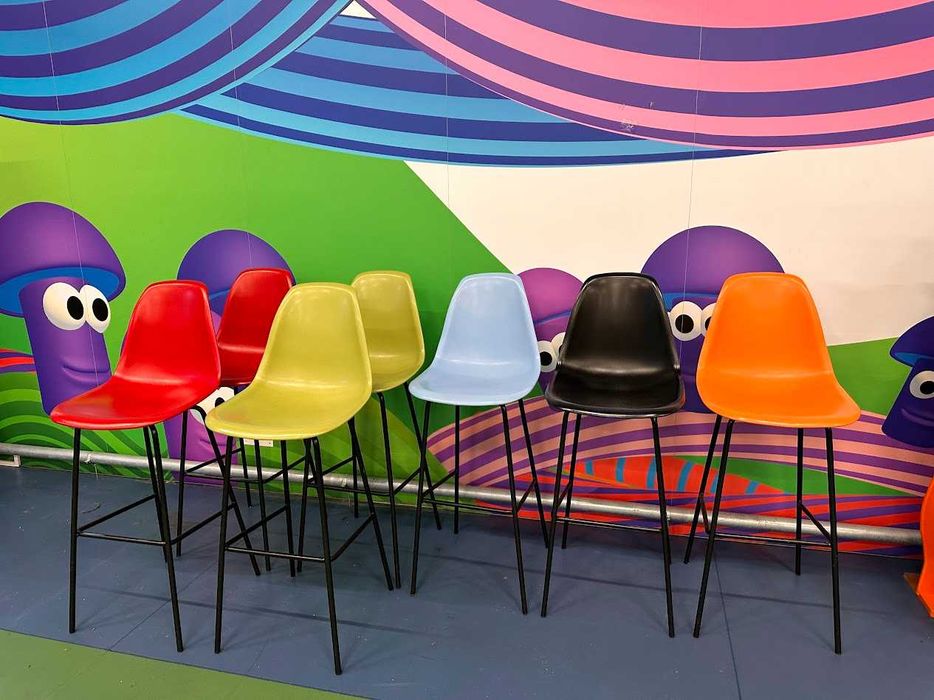 Scaun inalt de bar
