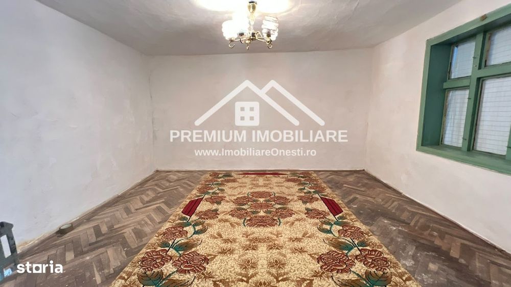 Casa batraneasca cu 1042 mp teren