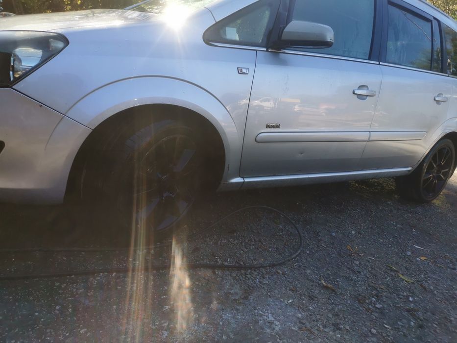 Опел зафира б 1.9тдци 150к на части