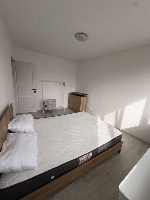 Apartament 3 camere de inchiriat