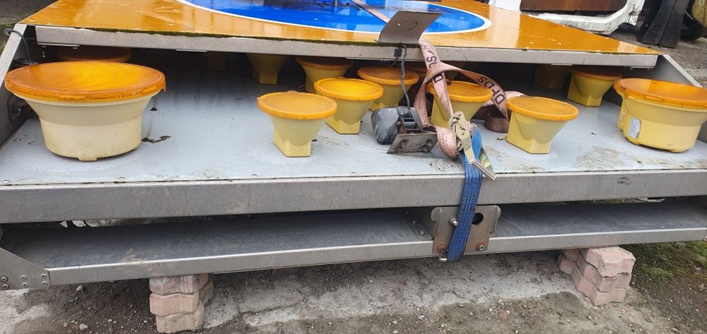 Dirijare semnalizare trafic platforma de montat