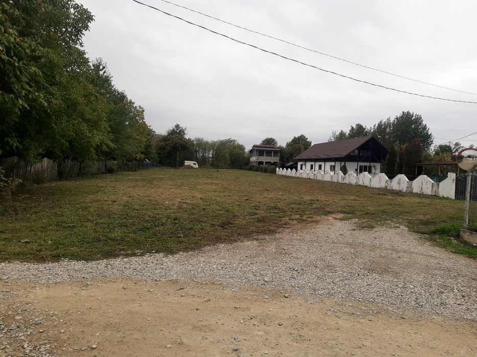 Vând teren intravilan 1.000 m2 cartier vile-Valea Voievozilor