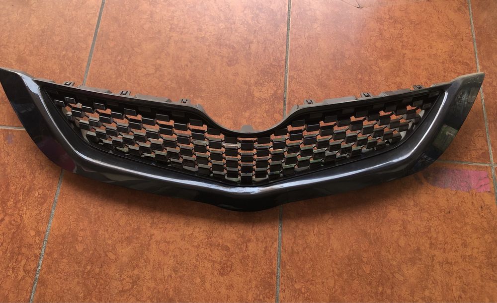 Toyota Yaris Oblisofka