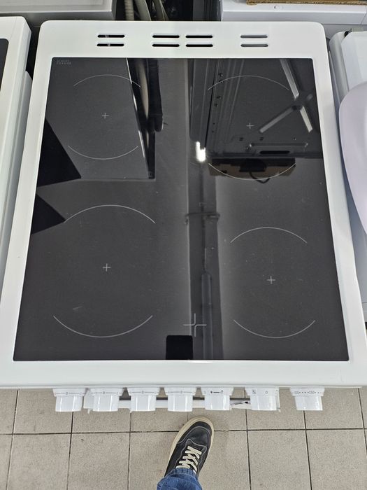 Aragaz electric VITROCERAMIC Beko FSM57100GW | 55L | Cuptor Multifunctional | Alb +Factura +12luniGarantie