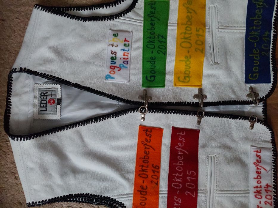 Vesta de piele pentru bărbați,model frumos ,mărime 5 XL