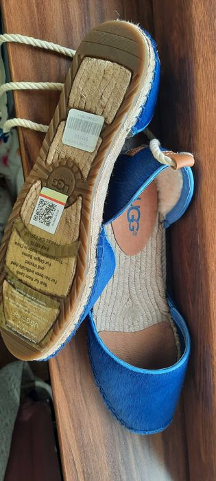 Vand espadrile UGG noi