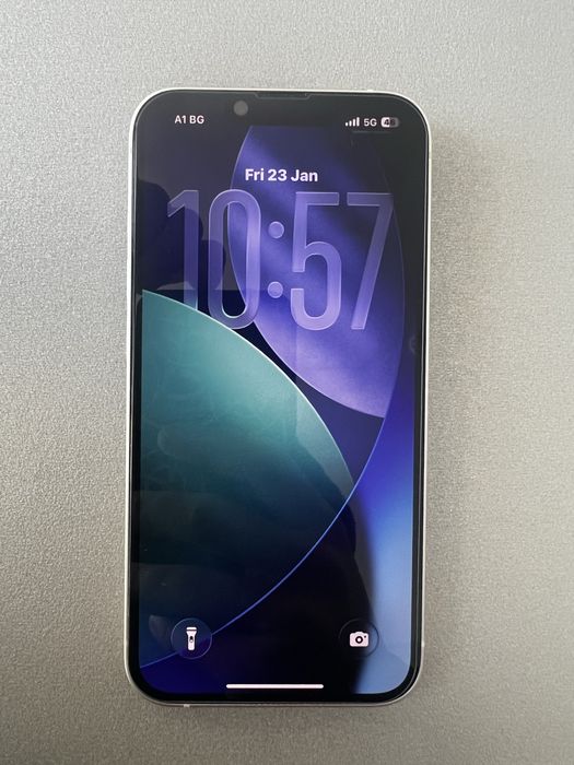 Продавам iPhone 14 128Gb Бял