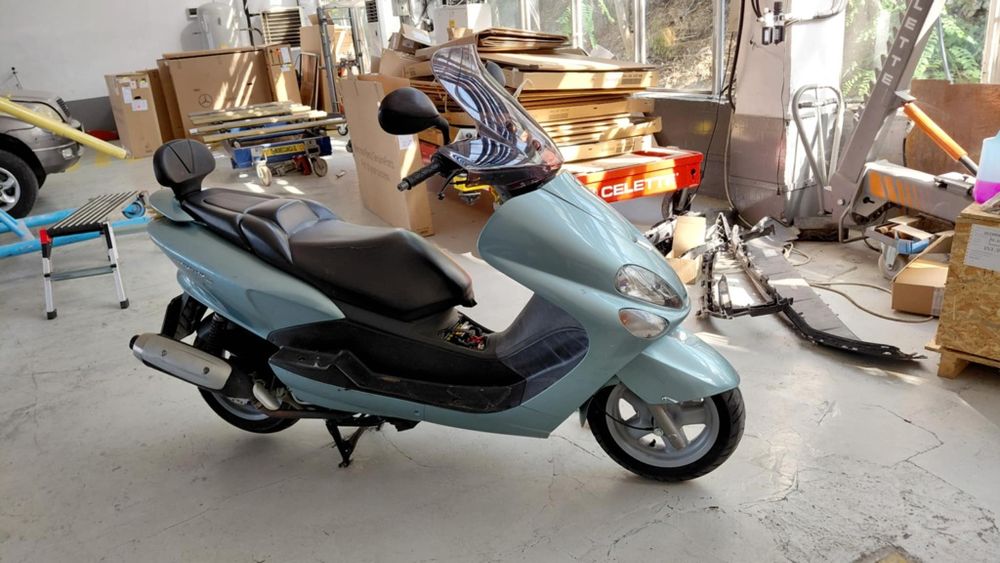 Слюда / стъкло за Yamaha Majesty 125, 150, 180