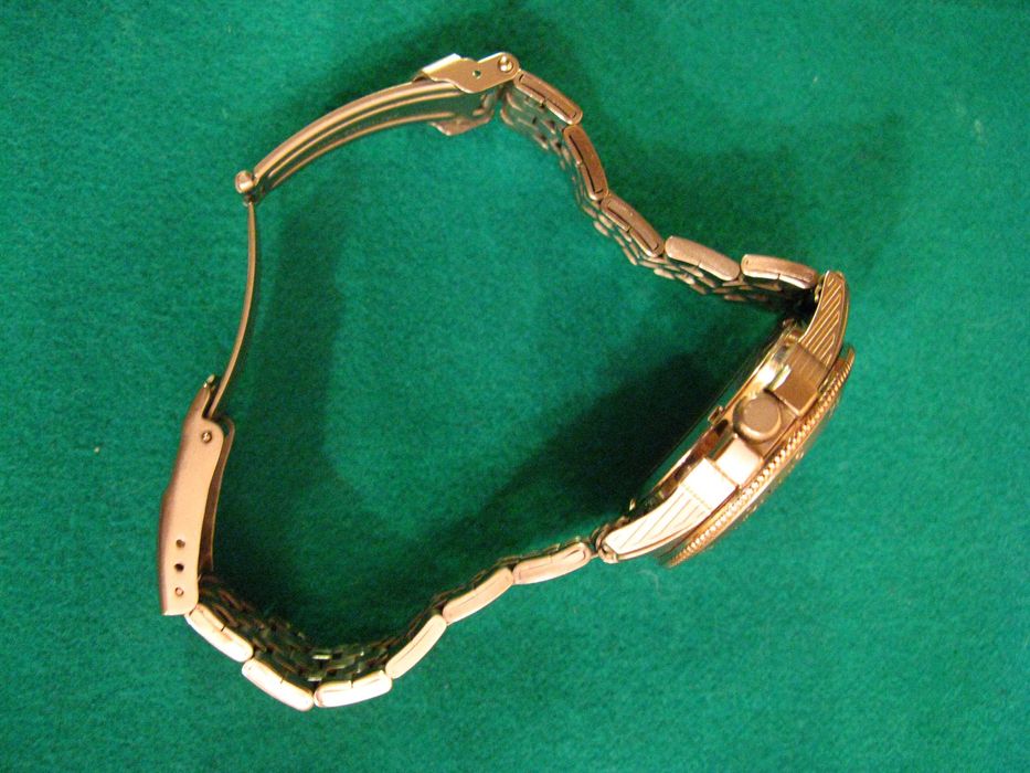 Часы Casio, водозащита 200М, Б/У