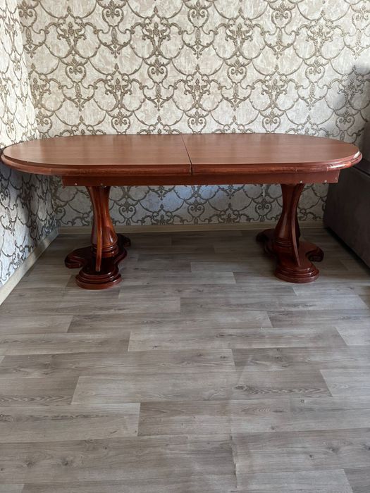 Продам раздвижной стол