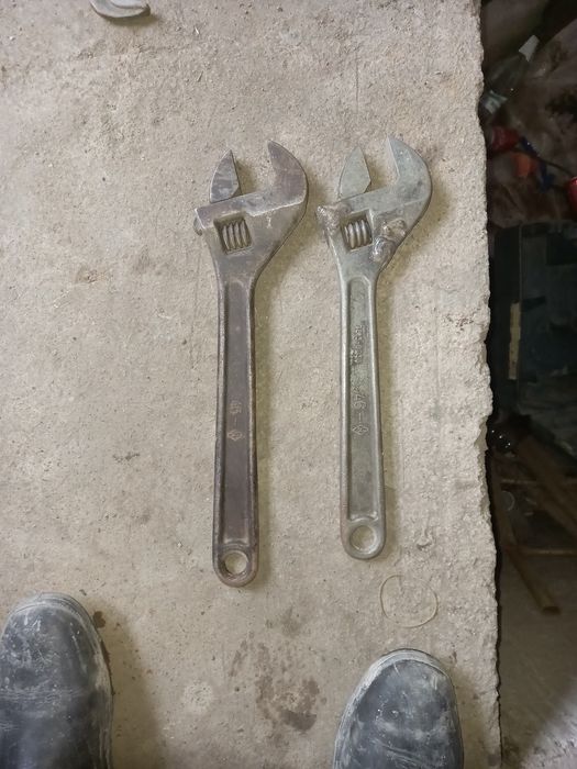 Ключ большой разводной