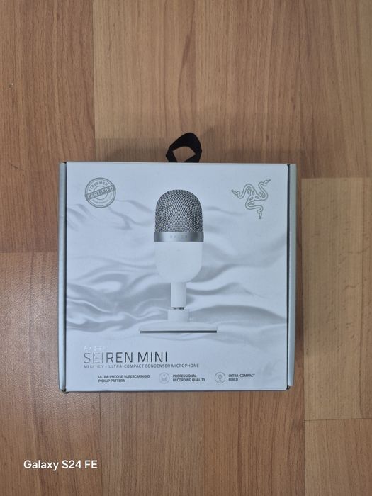 Микрофон Razer Seiren Mini white/бял