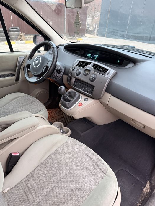 Renault megane scenic 1.5dci 7 locuri