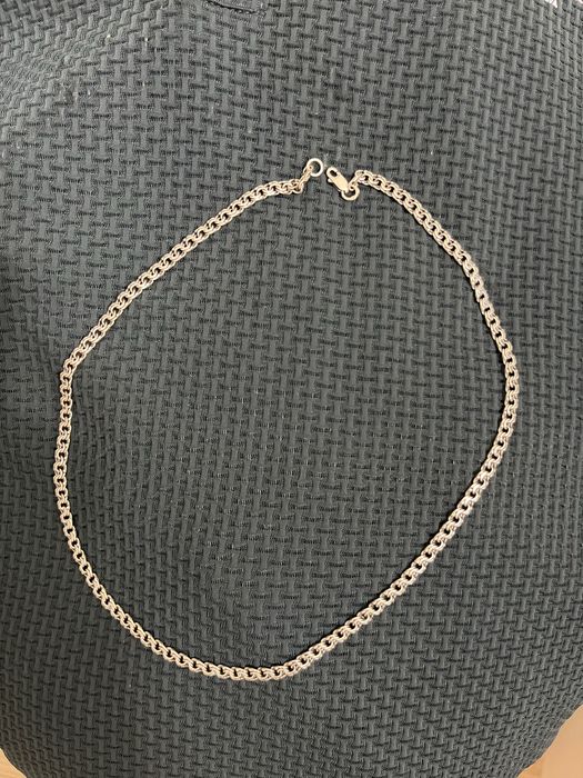 Продам цепочку серебренную