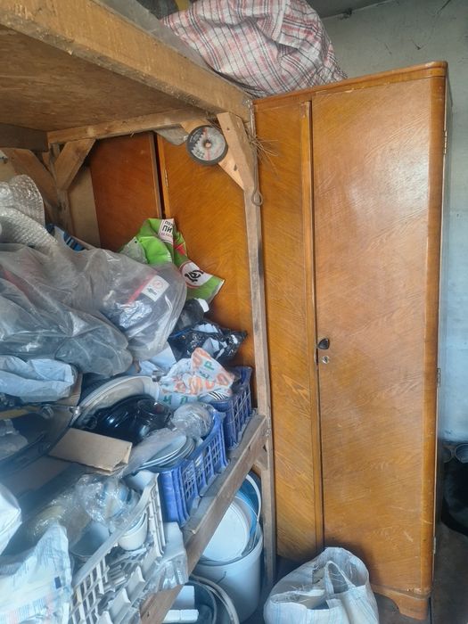 Отдам даром шкаф шифонер