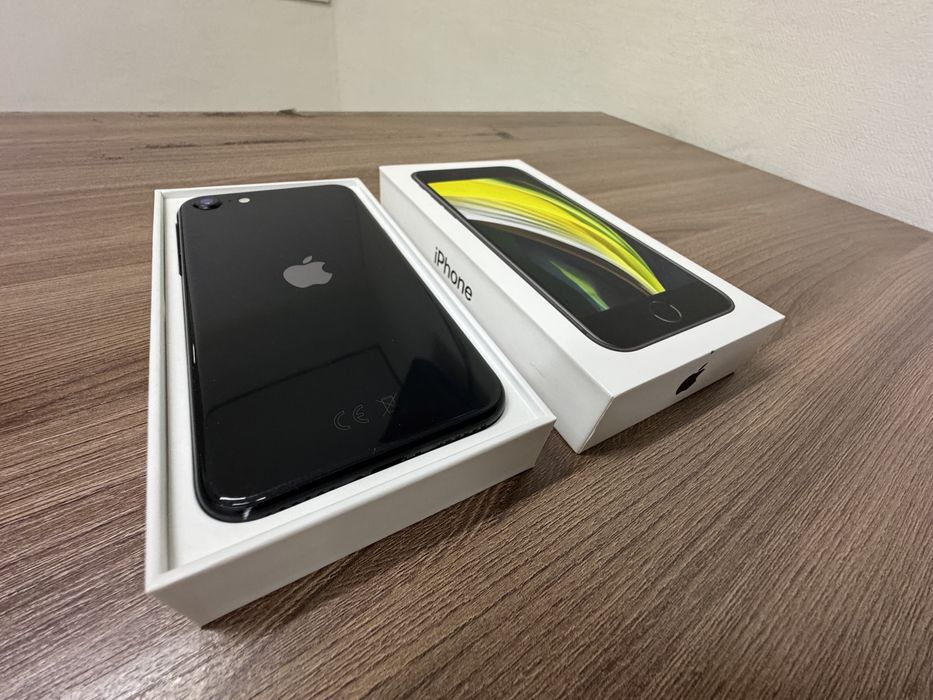 Продам iPhone SE 2020