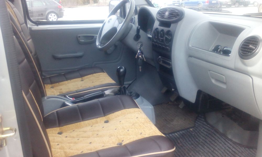 Продавам (заменям)товарен автомобил