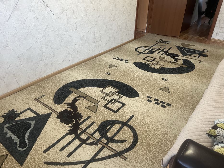 Продам ковер натуральный 2*5