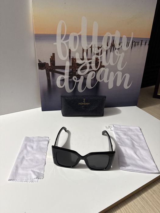 Ochelari de soare YSL