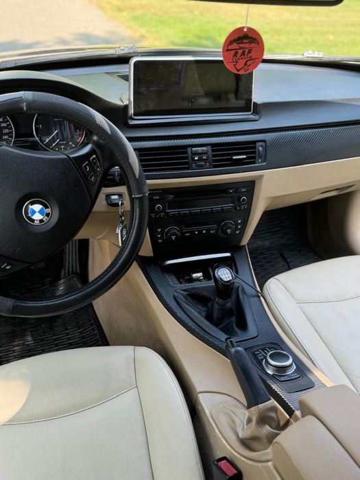Montez navigatie auto