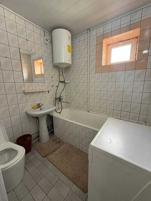 77-серия 2х комнатная квартира переделено 3х ком на 3-этаже ул.Мархабо