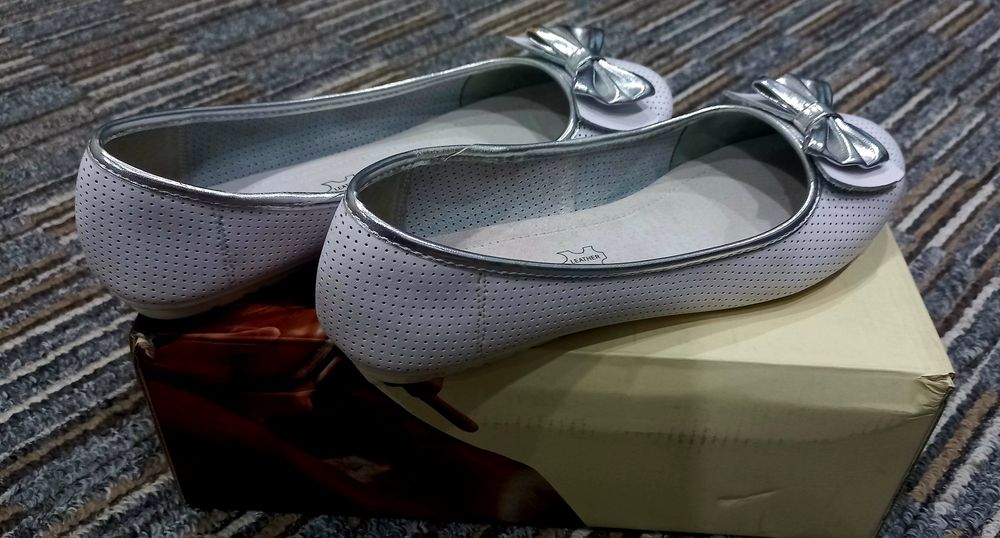 Продам кожаные балетки