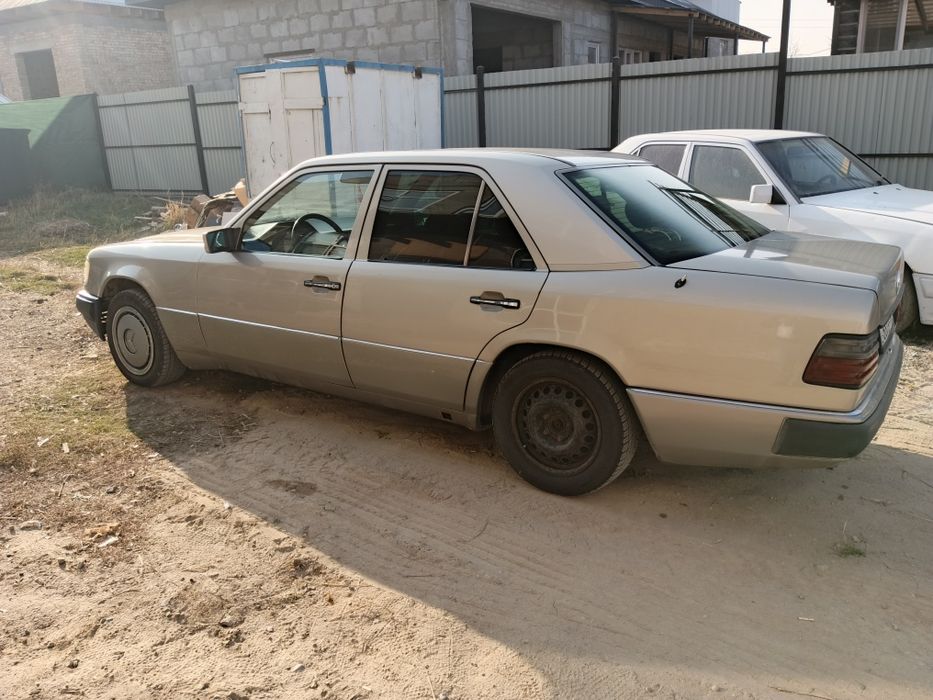Продам Мерседес w124