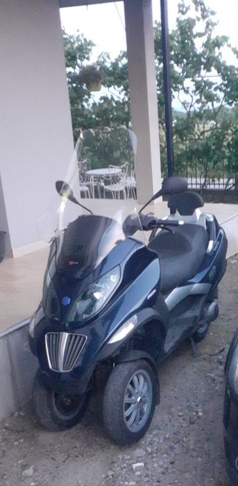 Piaggio Mp3 triciclu