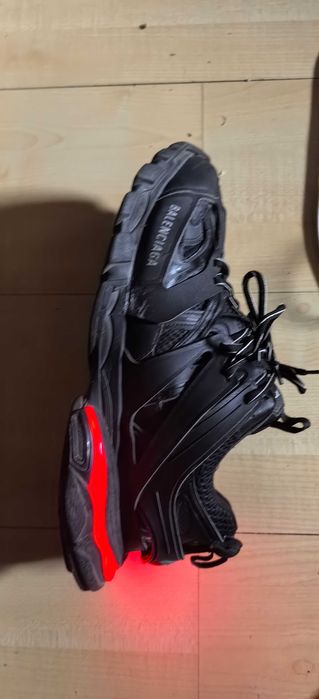 Balenciaga track led