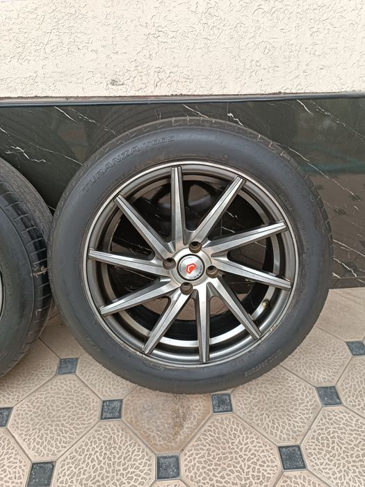 Vossen Diska Balon 215 55 R17 Holati Yaxshi Ayibi Yoq