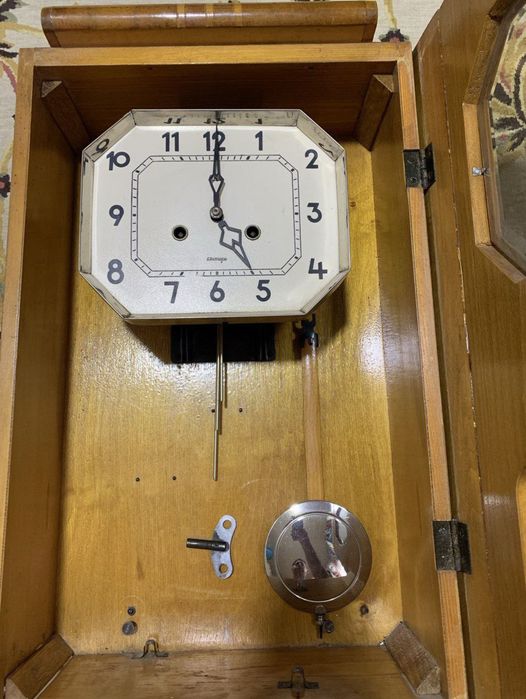 Продам настенные часы