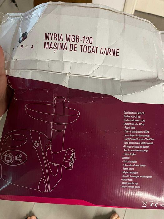 Mașina tocat carne noua Myria