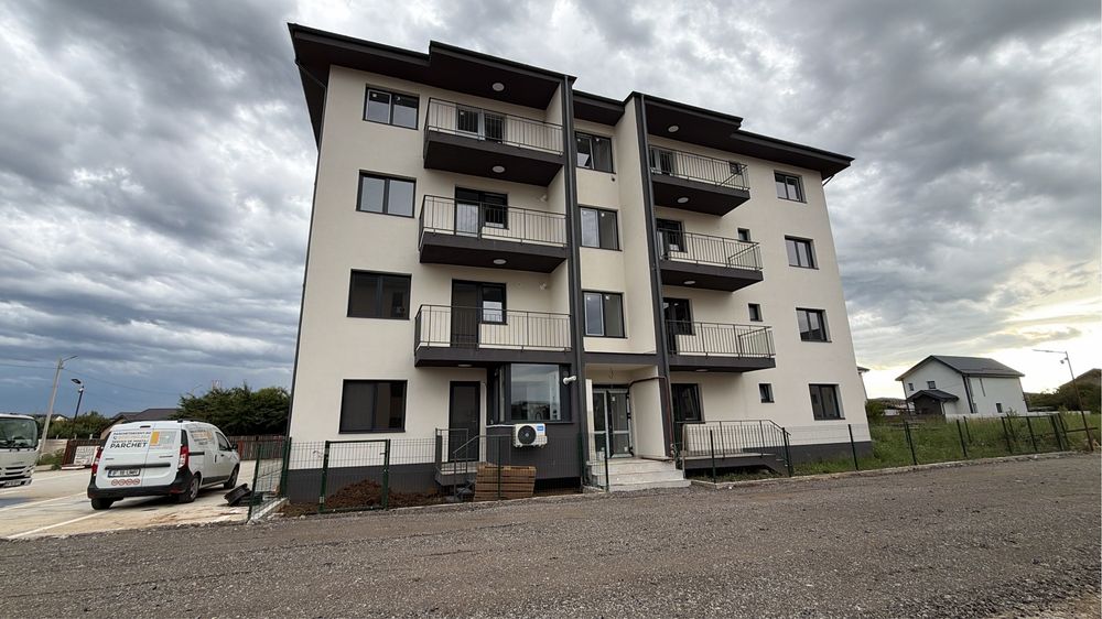 Vand Apartament 3 Camere Dobroesti