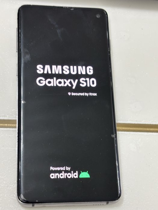 Продам Самсунг с10