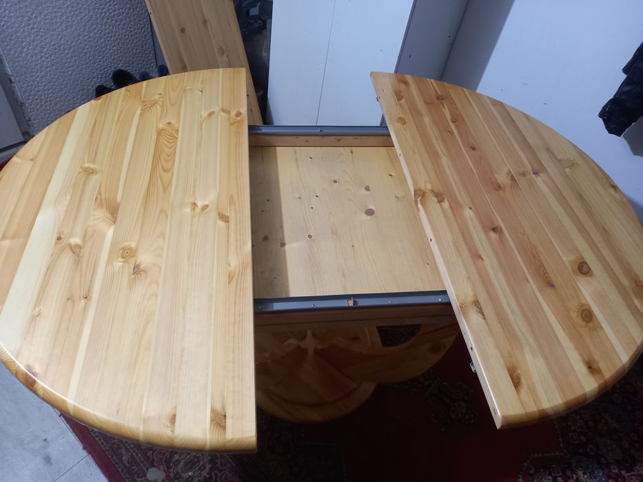 Masa extensibila noua 500 lei model deosebit